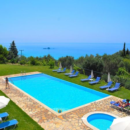 Large Apartment By The Pool - Pelekas Beach, Corfu Екстериор снимка