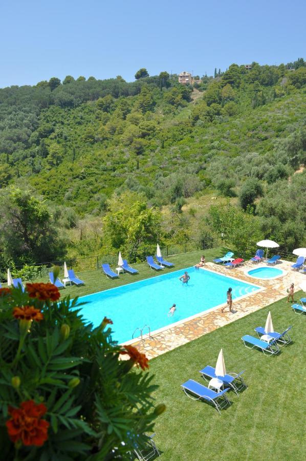 Large Apartment By The Pool - Pelekas Beach, Corfu Екстериор снимка